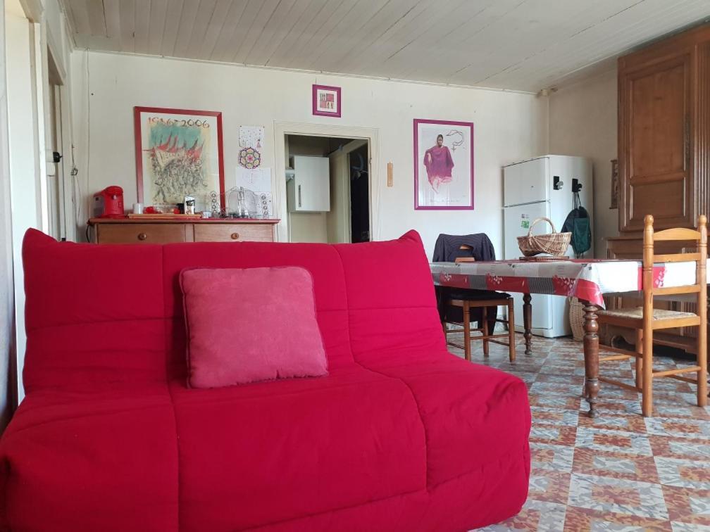 Villa Complexe Familial Charmes  Exterior foto